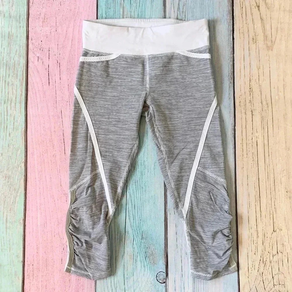 Lululemon capri pants - Picture 2 of 10